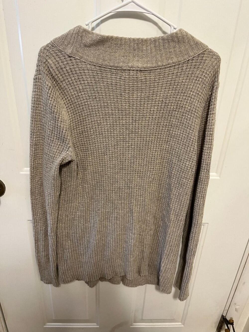 Mossimo Supply Co. - Knit Button Down Long Sleeve Sweater - Size: Large - Picture 5 of 8